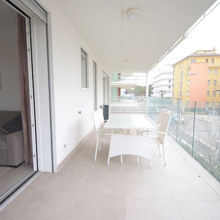 Equilium Apartments 리도 디 예솔로 외부 사진