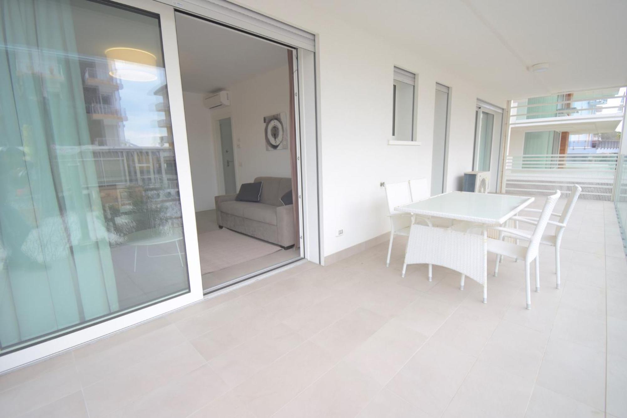 Equilium Apartments 리도 디 예솔로 외부 사진