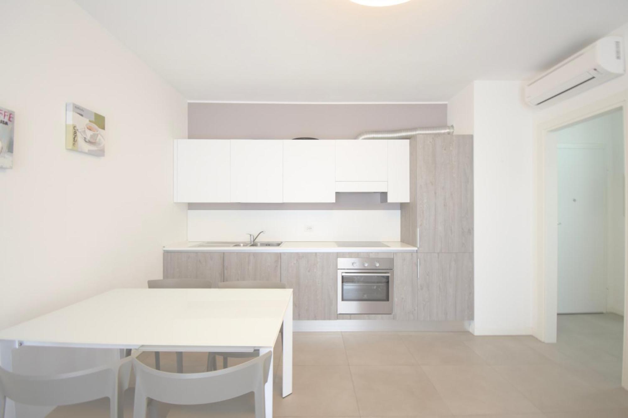 Equilium Apartments 리도 디 예솔로 외부 사진